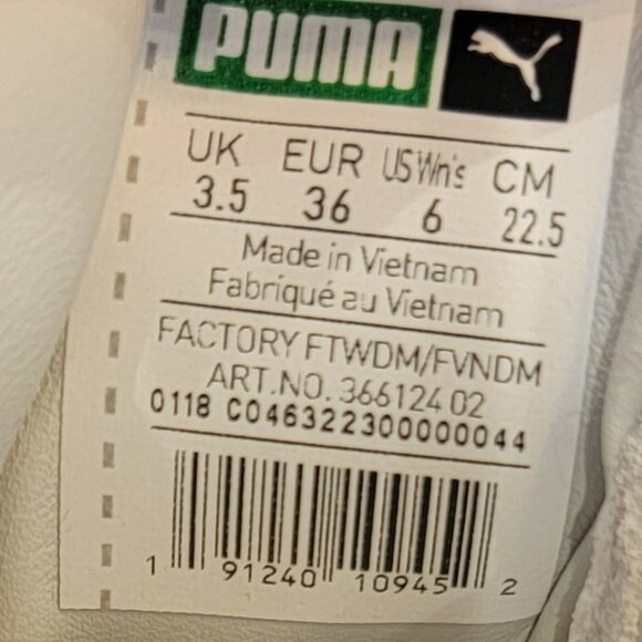 NWOT PUMA Suede Hyper Embelished Womens in Glacier Grey White - Picture 14 of 14